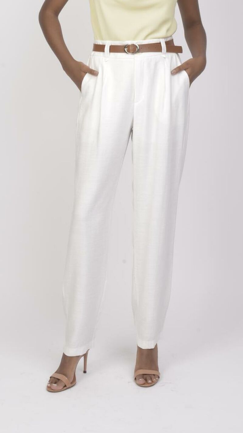 Imagem de Calça de Alfaiataria Cenoura Branca Clássica - Elegância Sofisticada e Conforto com Design Refinado